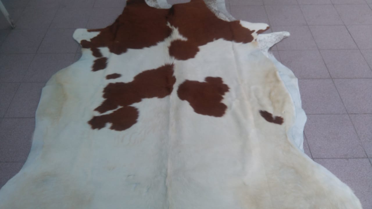 Cuero Vacuno Natural de 3.50 Hasta 3.99 Metros Atardecer Argentino